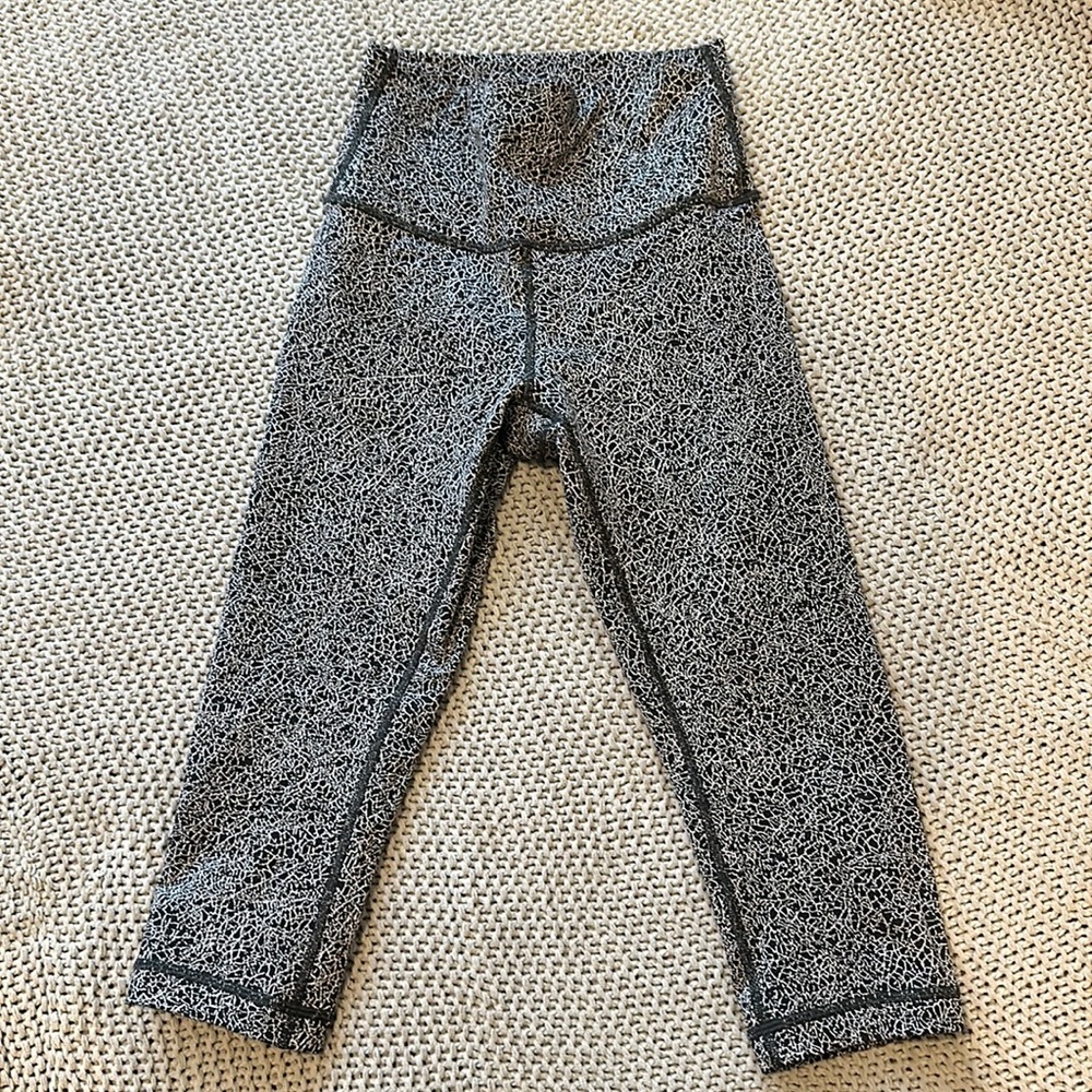 Lululemon Wunder Under Crop Leggings